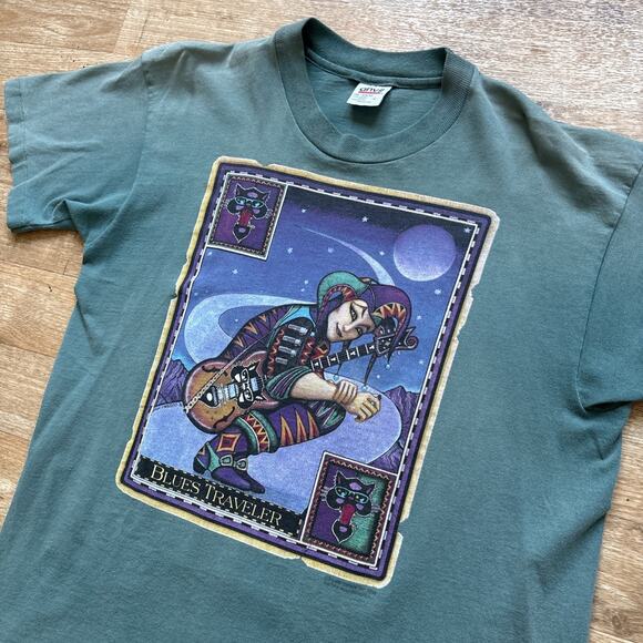 Delta Other - Vintage 90s BLUES TRAVELER 1996 Cat Jester Graphic Print Tour T Shirt L Anvil